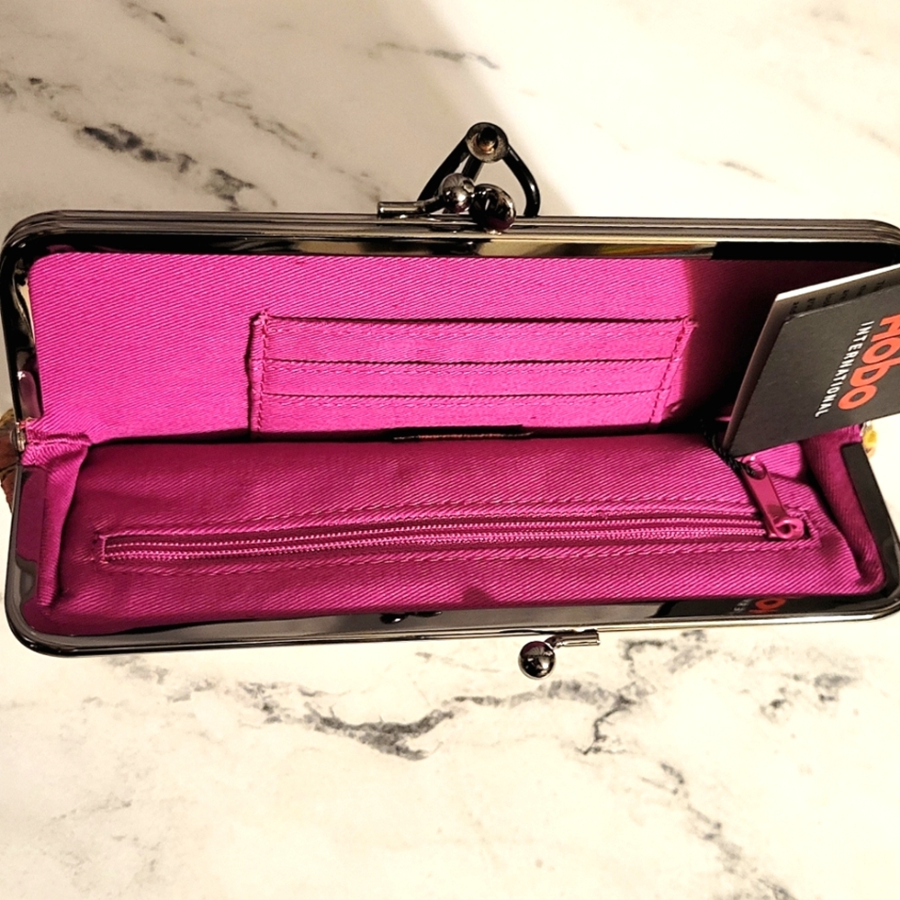 NWT HOBO RARE Int'l 'Millie' Embossed Leather Wallet/Clutch Color Sea Flower - Picture 4 of 10
